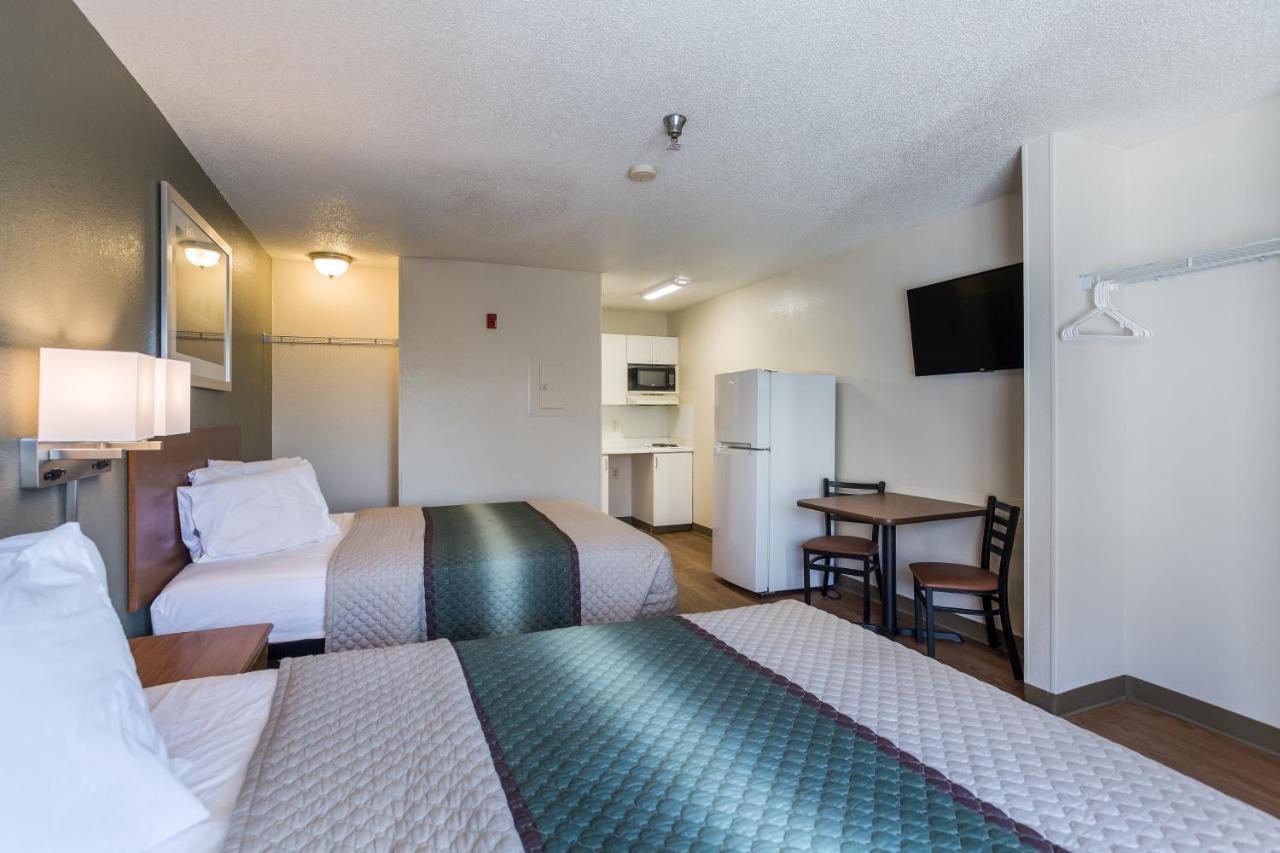 Hometowne Studios By Red Roof Nashville - Airport/Briley Pkwy Eksteriør bilde