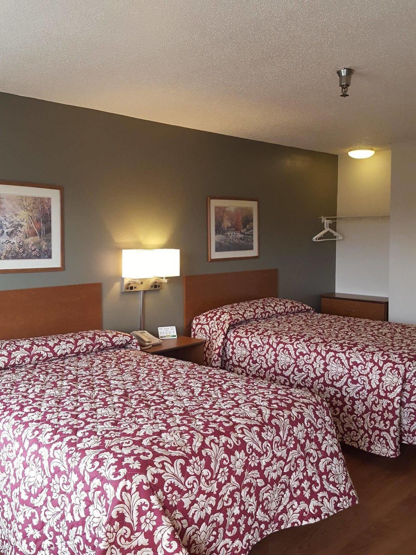 Hometowne Studios By Red Roof Nashville - Airport/Briley Pkwy Eksteriør bilde
