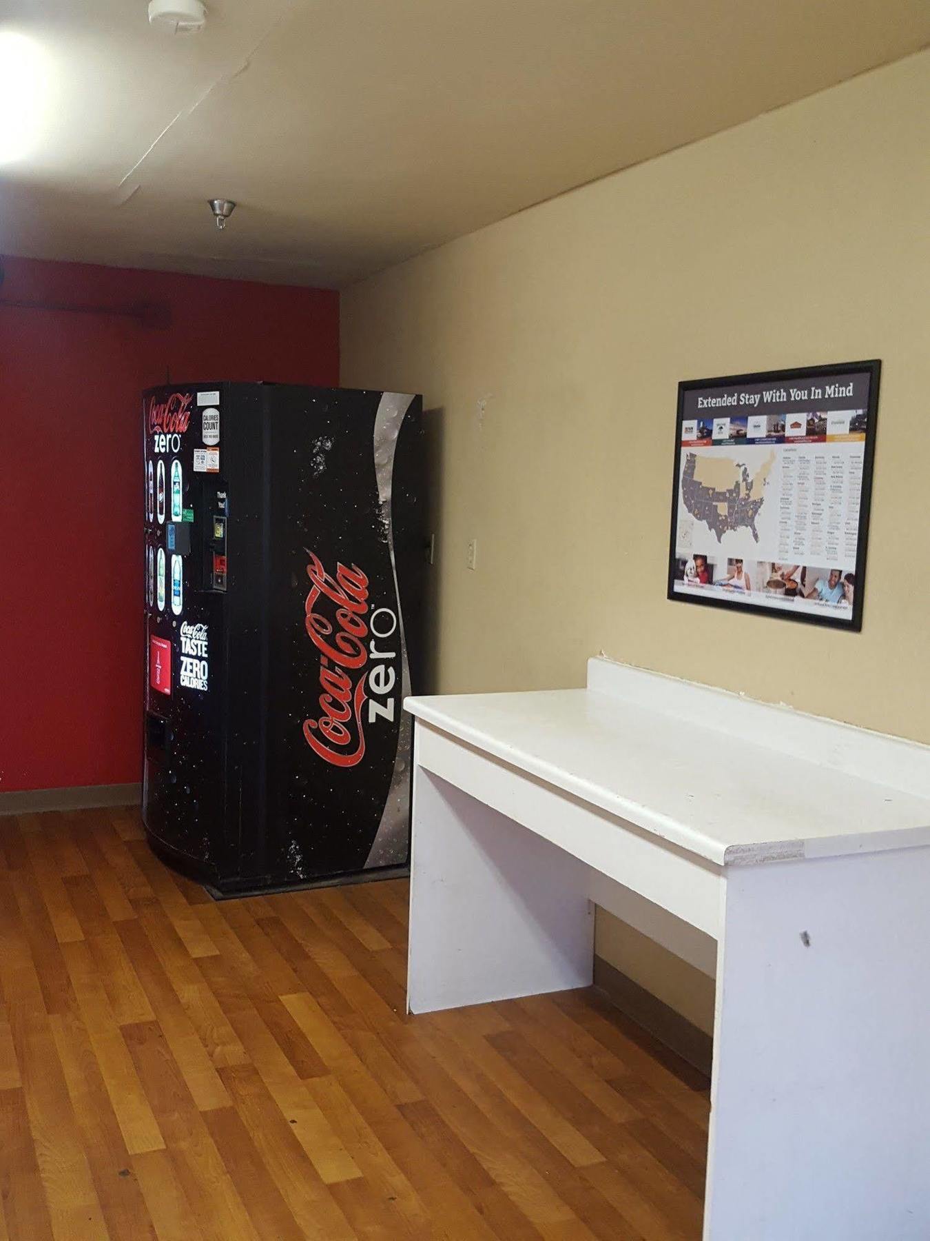 Hometowne Studios By Red Roof Nashville - Airport/Briley Pkwy Eksteriør bilde